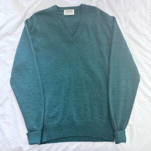 Cashwool 100% merino wool men’s teal blue V-neck sweater, size medium